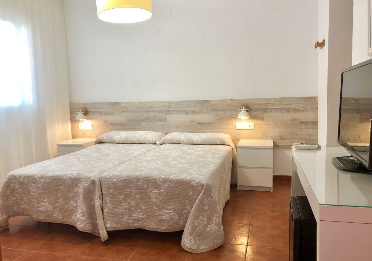 Hostal Playa Punta Umbria Ngoại thất bức ảnh